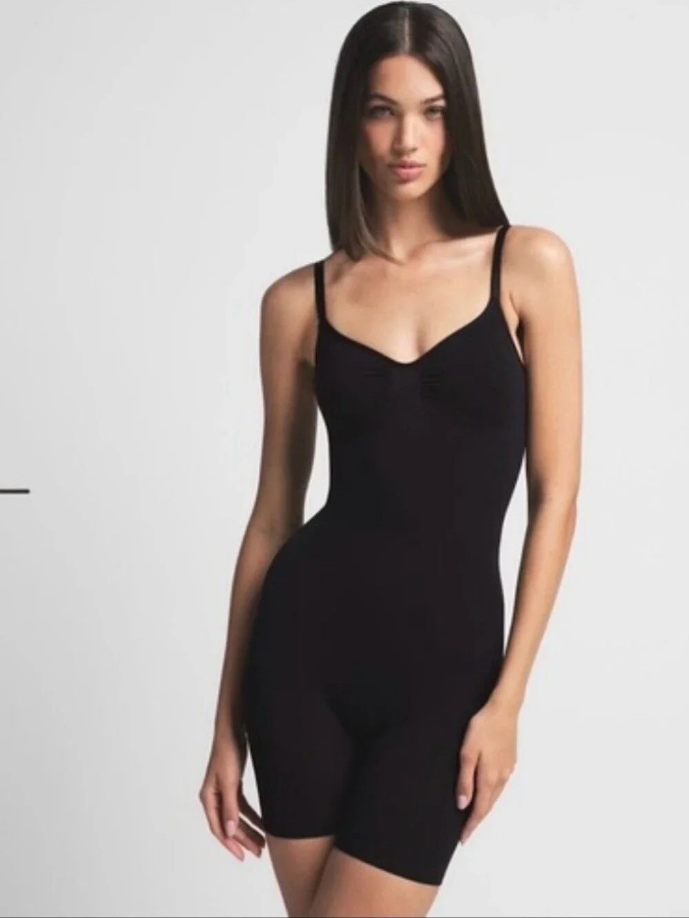 SKIMS Black Mid Thigh Bodysuit Women’s Sz Medium NWT